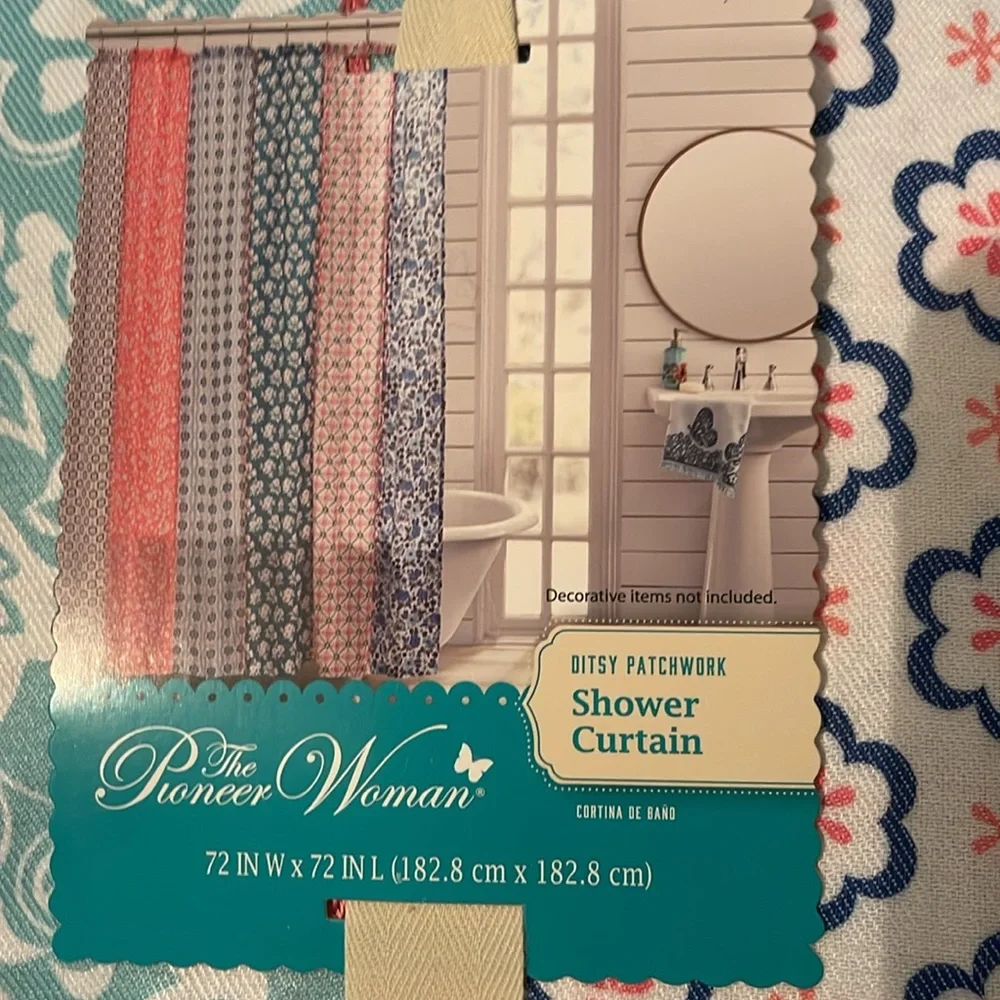 Farmhouse shower curtain Pioneer Woman Ditsy Patchwork Cotton-Rich , 72